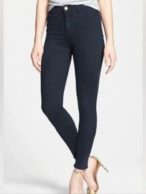 J Brand Maria skinny jeans in color bluebird Sz 31